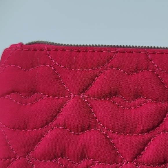 Betsey Johnson Barbie Pink Quilted Lip Wristlet NEW #671 - Picture 14 of 16